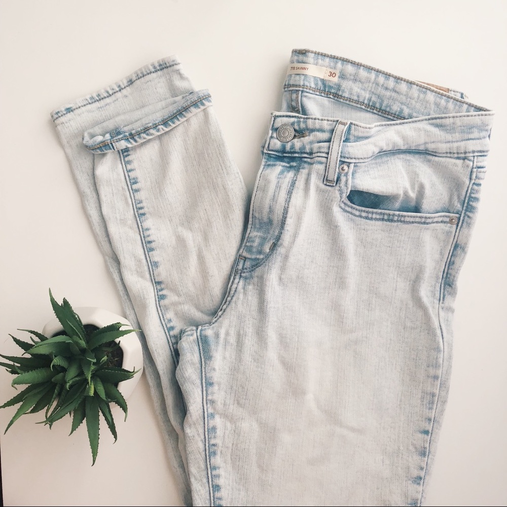 FREE with any jean purchase! Levi’s 711 Skinny